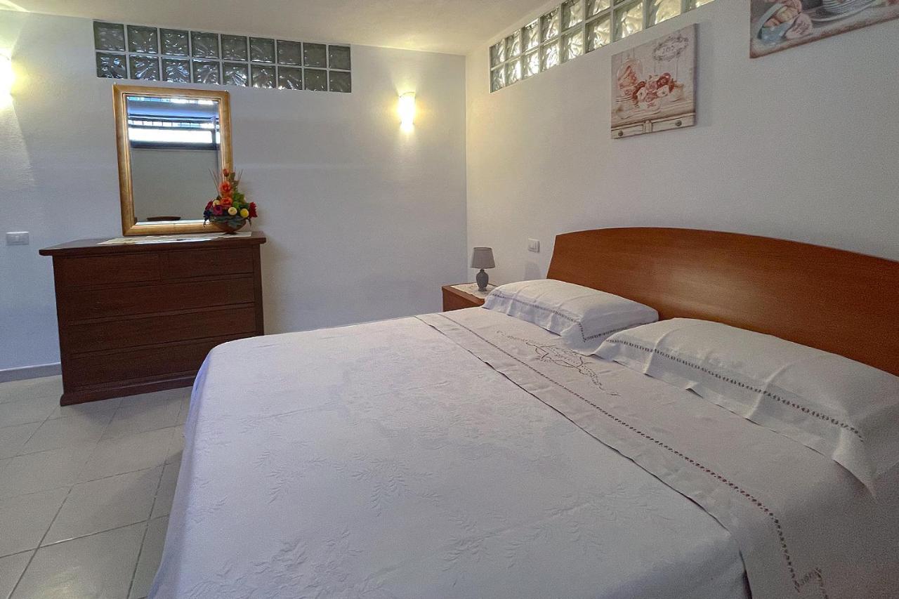 أوريستانو Aristanis Home Vacation Apartment المظهر الخارجي الصورة